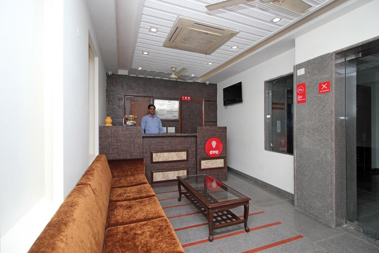 Oyo Hotel Blu Pebbles Near Delhi Airport 新德里 外观 照片