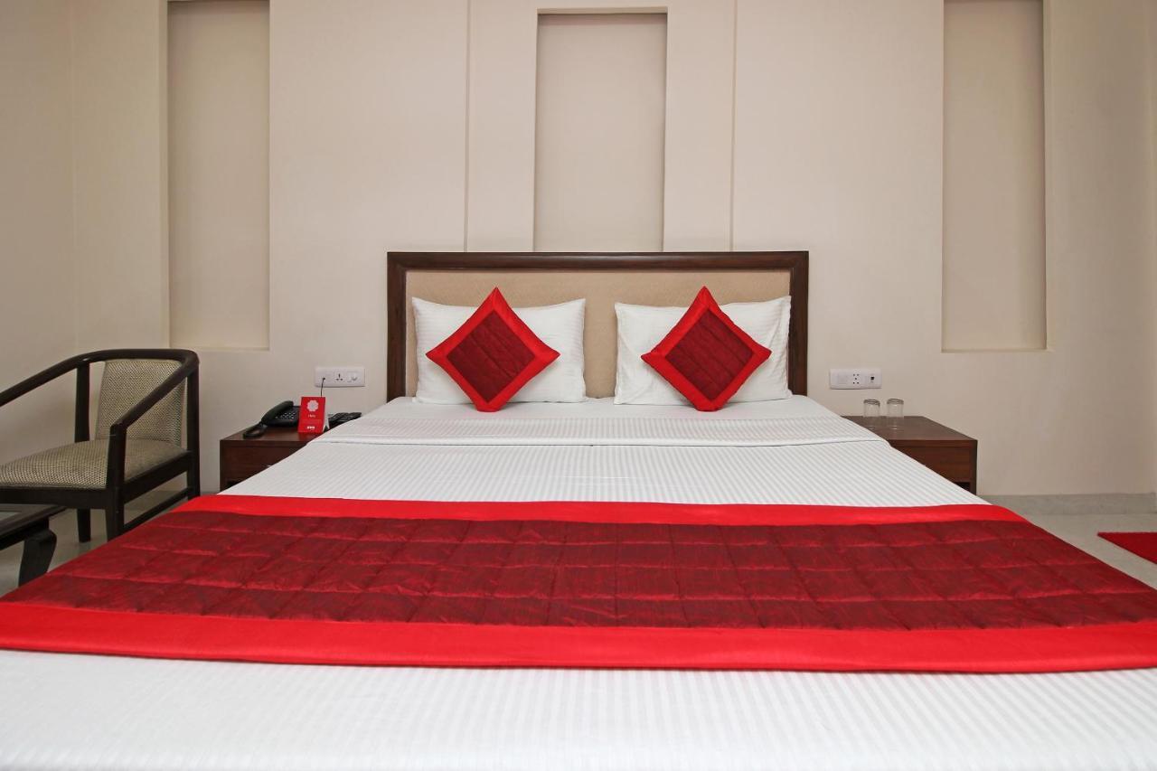 Oyo Hotel Blu Pebbles Near Delhi Airport 新德里 外观 照片